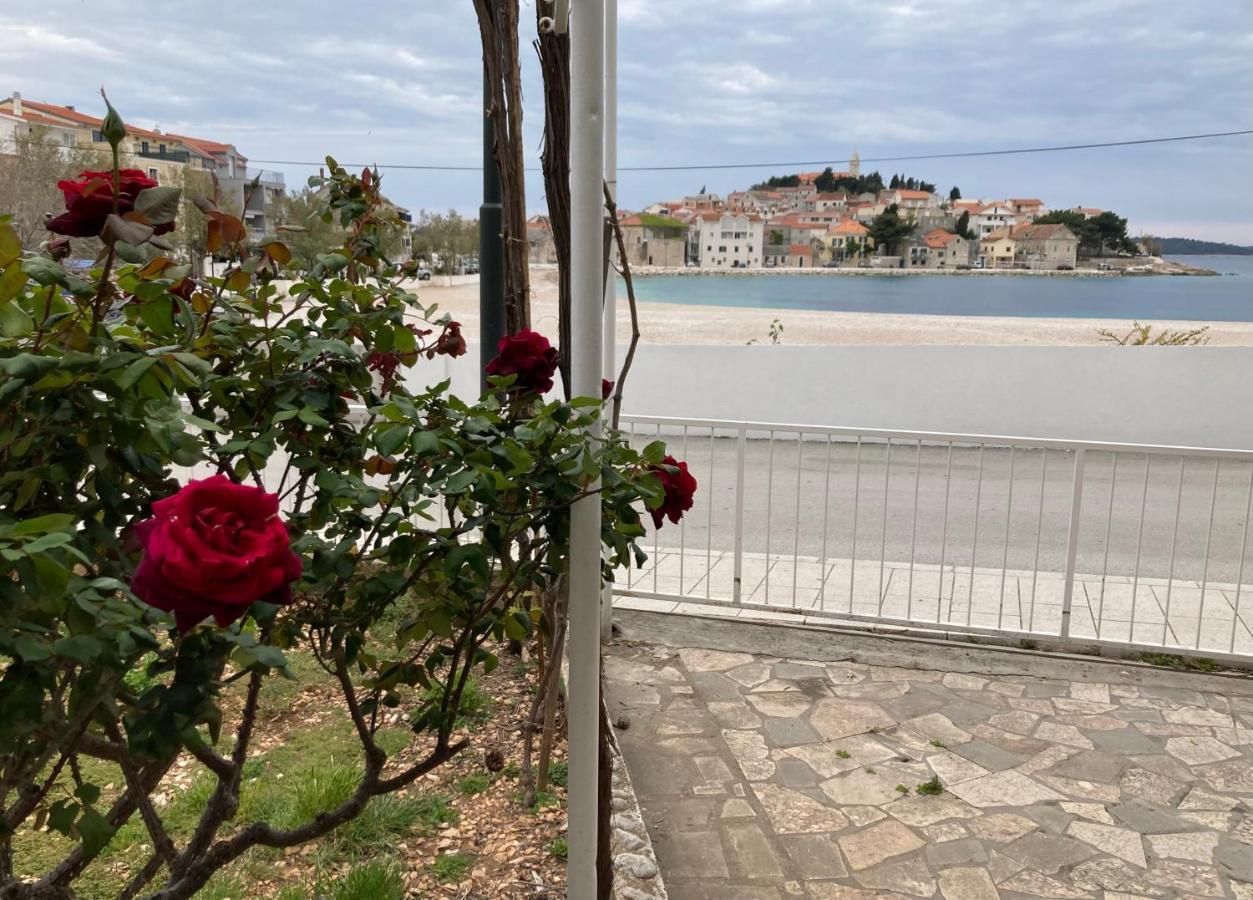 Rooms 22 - Beachfront Primošten Exteriér fotografie