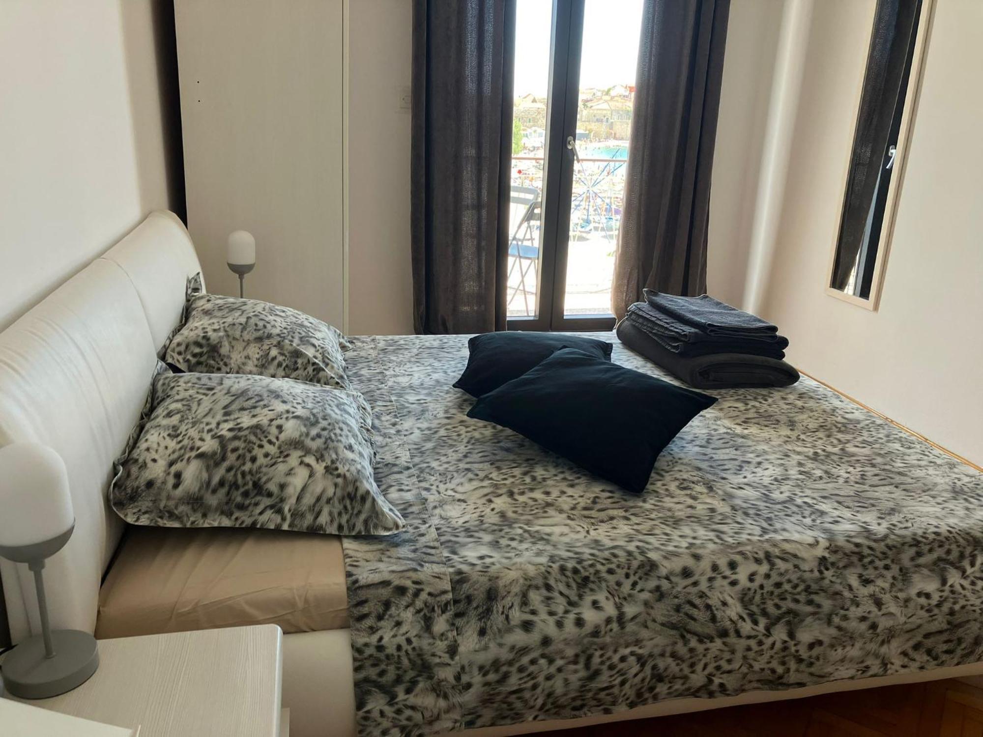 Rooms 22 - Beachfront Primošten Exteriér fotografie